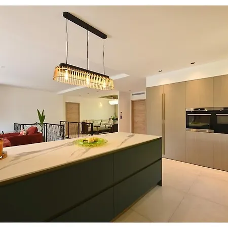 Villa Neuve Perchée - Vue Splendide