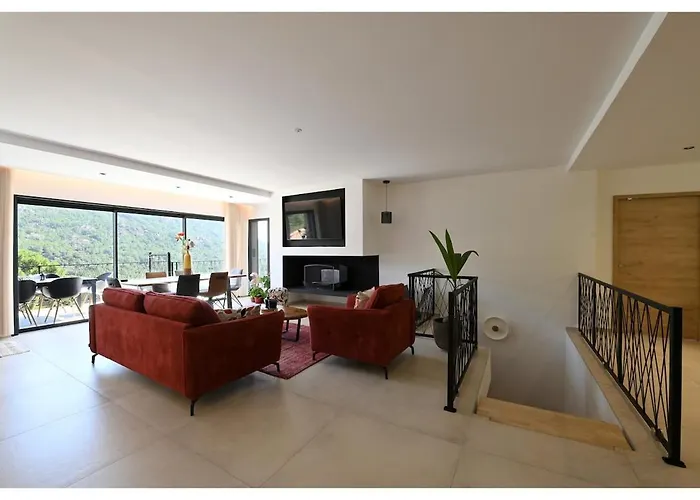 Neuve Perchee - Vue Splendide *