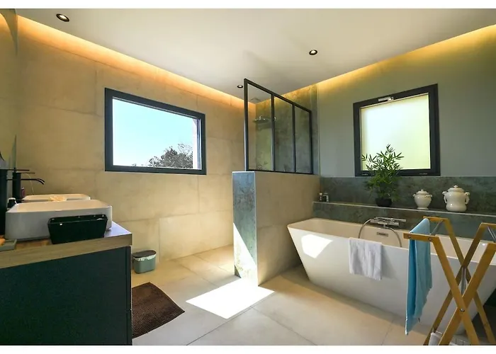 Neuve Perchee - Vue Splendide