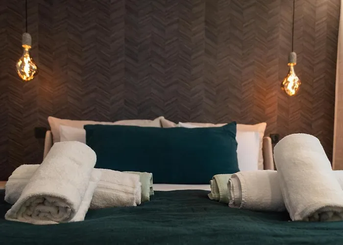 Neuve Perchee - Vue Splendide Villa