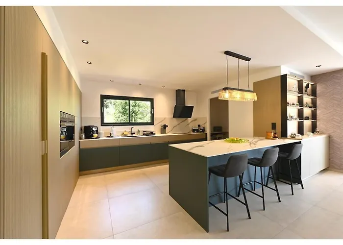 Neuve Perchee - Vue Splendide Villa *