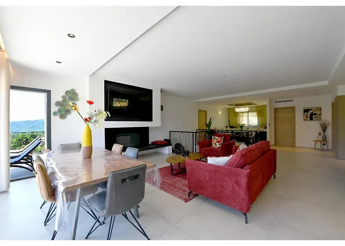 Neuve Perchee - Vue Splendide *